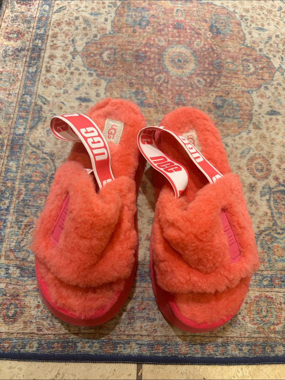 UGG Womens Fluffy Slide Sandals in pink